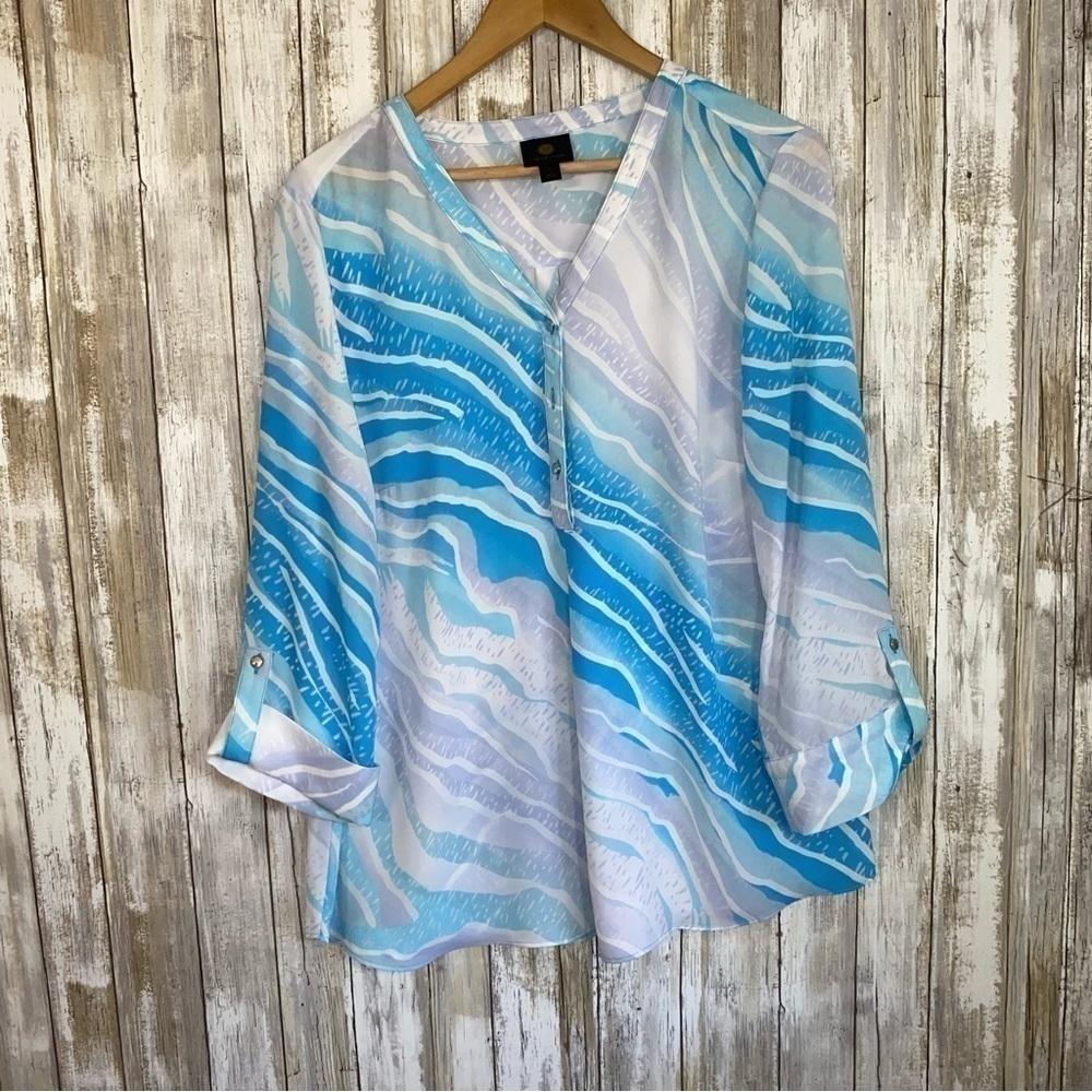 JM Collection Blue Button Down Blouse - Picture 2 of 6